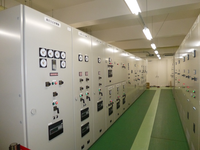 東部配水場電気室の写真