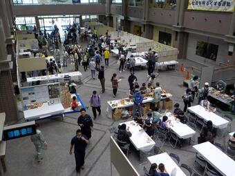 写真：あきしま環境緑化フェスティバル屋内会場
