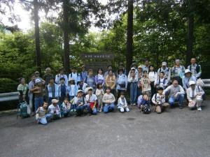 写真：7年森林教室　集合写真