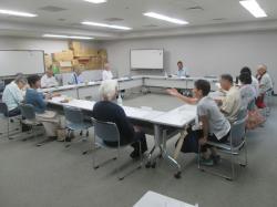 写真：連絡会の様子