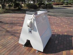 写真：ソーラースタンド裏側