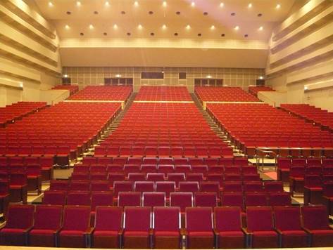 写真:市民会館大ホール1