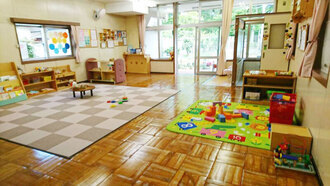 写真：子育てひろばほりむこう室内