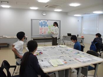 写真：ワークショップでの活動の様子6