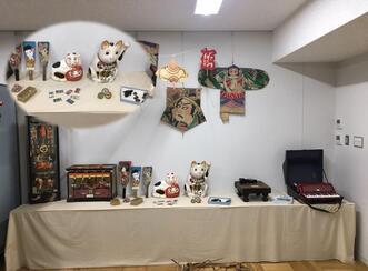 写真：昔のおもちゃなど