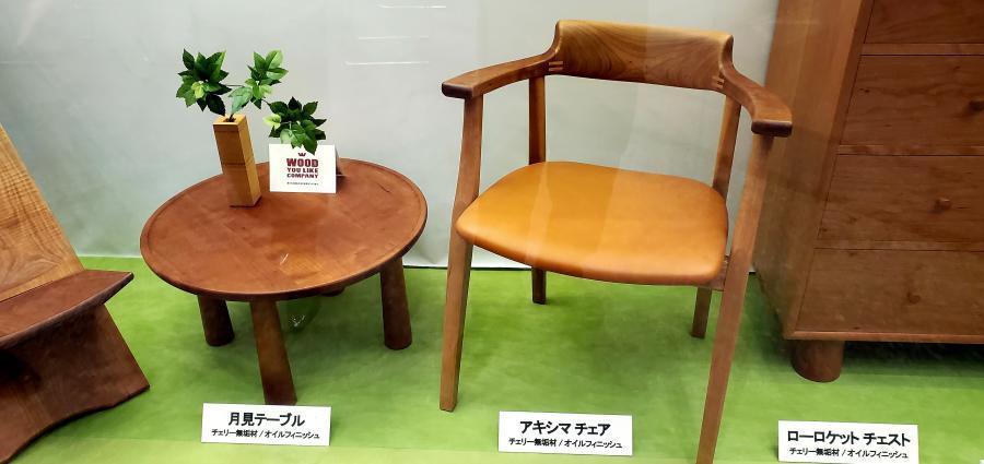 写真：ウッドユーライクカンパニーの展示2