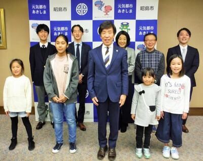 水動画コンテスト表彰の集合写真