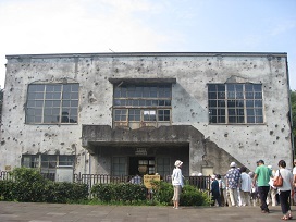 写真：平成27年度平和施設見学会2