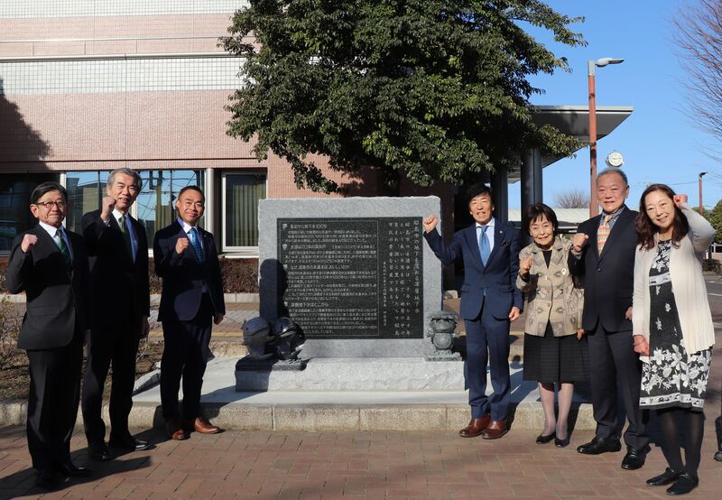 寄付者との集合写真