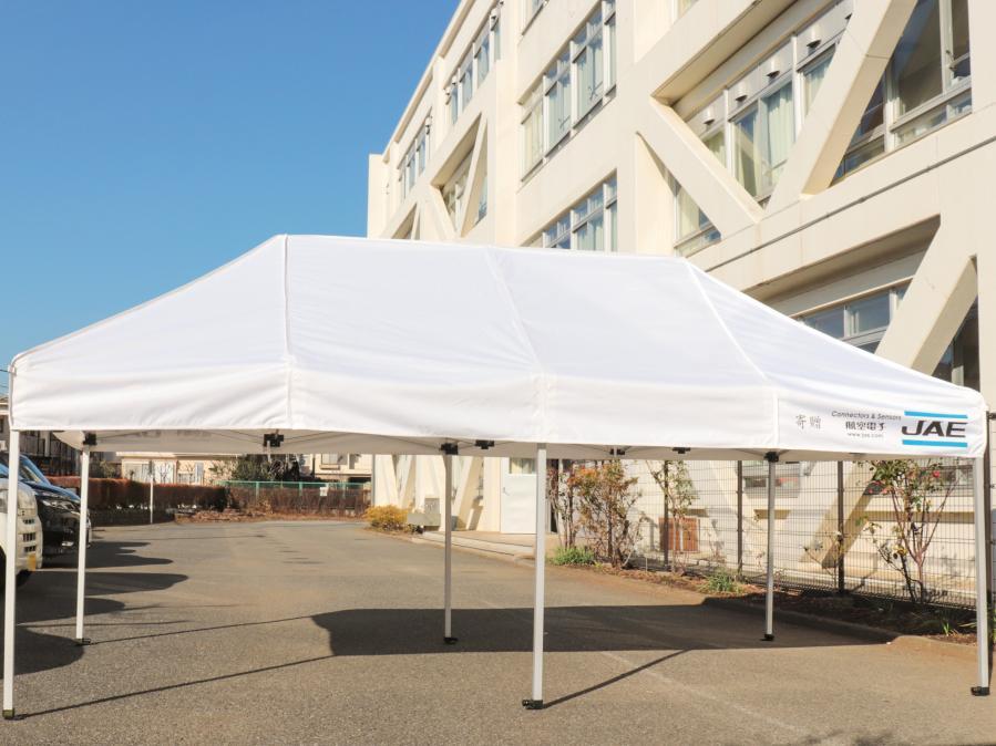 写真：熱中症対策用簡易テント