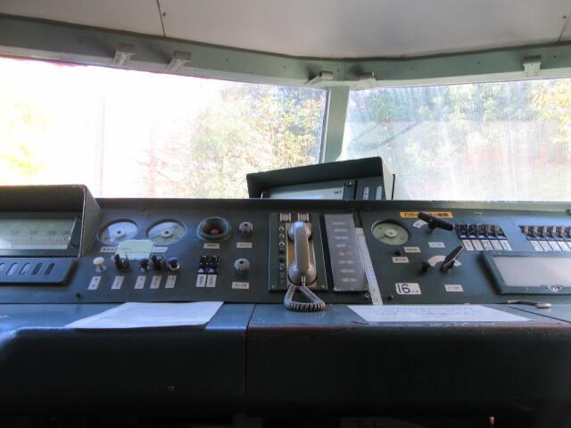 写真：操縦席を正面から