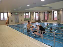 写真：障害者の機能訓練（事業用）の様子1