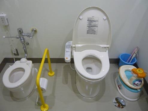 写真：幼児用トイレ