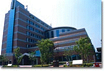 写真：昭島市役所　外観