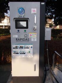 写真：急速充電スタンド2