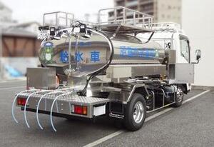 写真：給水車1