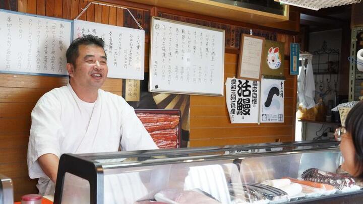 写真：お話しする店主の川島学さん