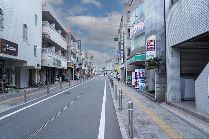 写真：整備された拝島駅南口