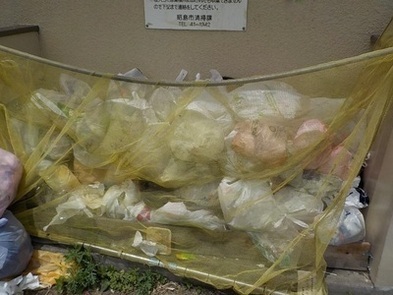 写真：ゴミ捨て場の様子2