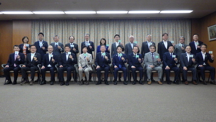 平和ネットワーク市長の集合写真