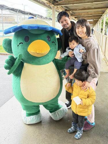 画像：昭島市総合防災訓練でちかっぱーと家族で撮った写真