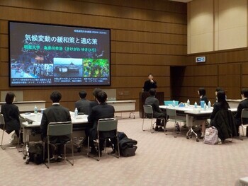 写真：会場の様子1