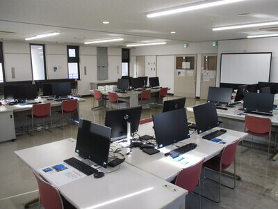 パソコン室写真