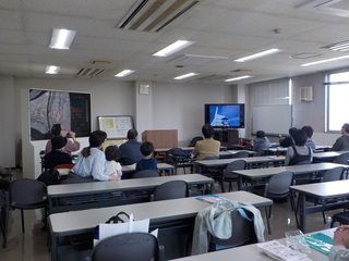 施設見学の様子の画像1