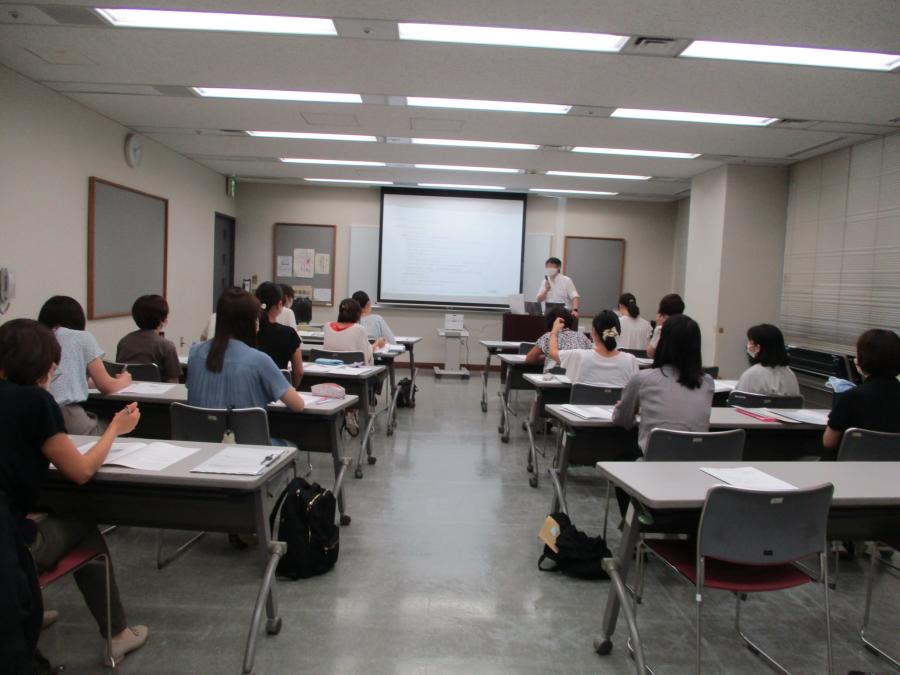 保健師研修会の様子 (1).JPG