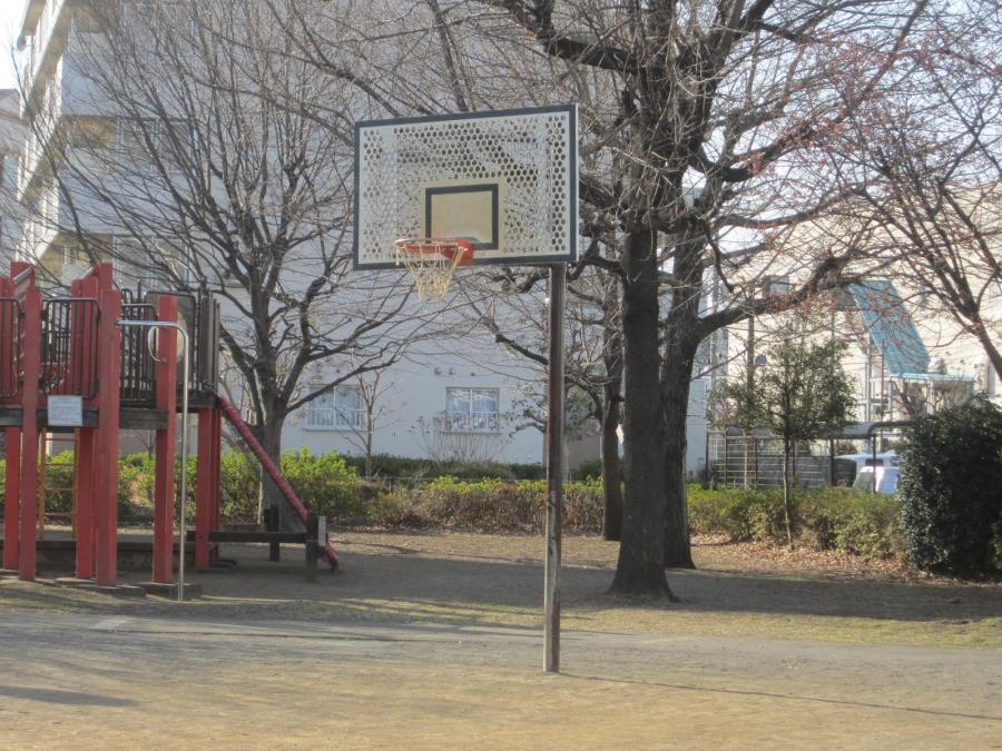 美堀町四丁目公園バスケットゴール