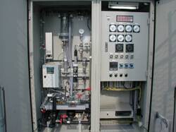 美ノ宮路上局検査機器の写真