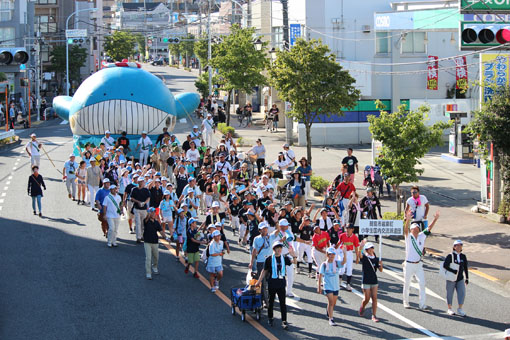 くじら祭パレードの画像