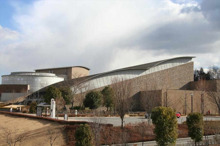 群馬県立自然史博物館外観の画像